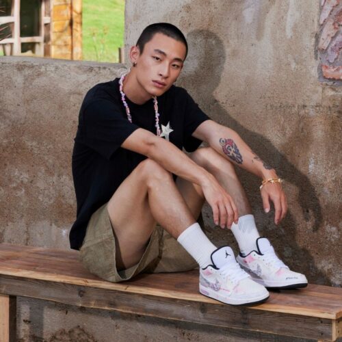 Real lifestyle image of Air Jordan 1