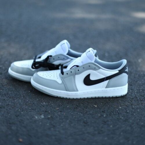 Real lifestyle image of Air Jordan 1