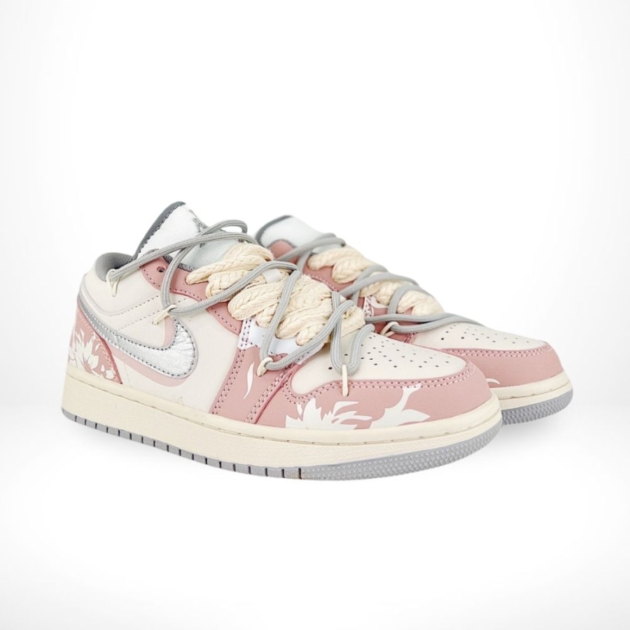 Angle view of Air Jordan 1