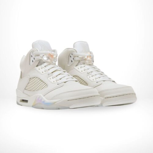 Angle view of Air Jordan 5