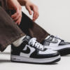 On-foot of the Air Force 1