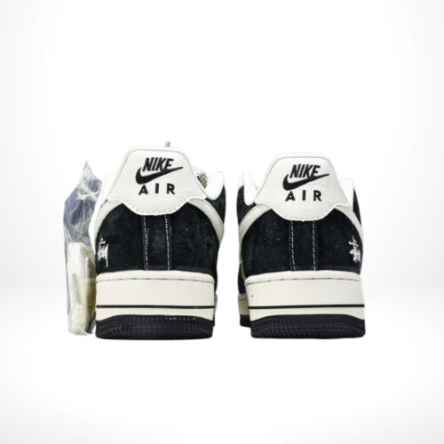 Rear view of the Air Force 1