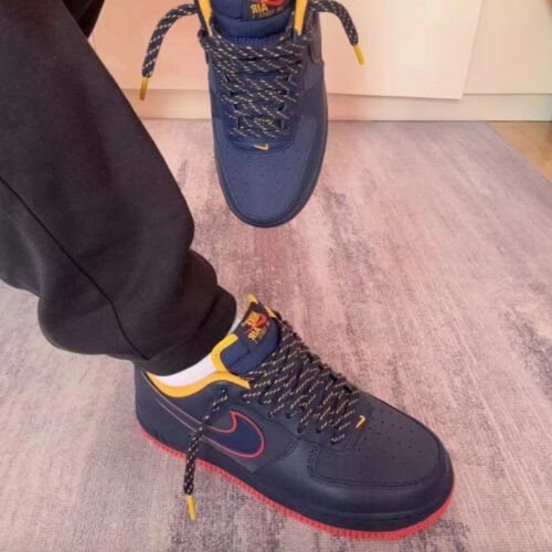 On-foot of the Air Force 1