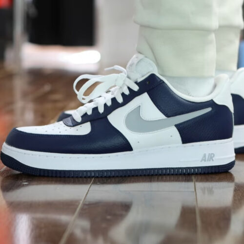 On-foot of the Air Force 1