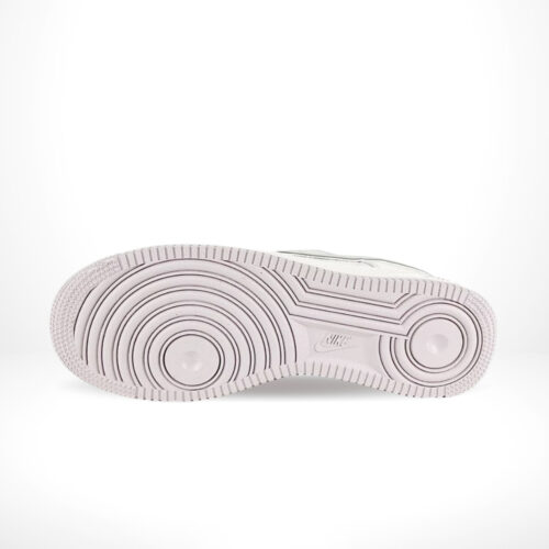 Bottom view of the Air Force 1