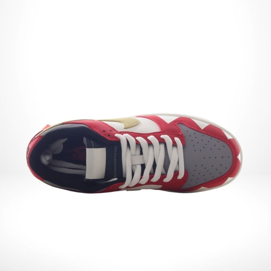 Top-down view of the Air Nike Dunk Low