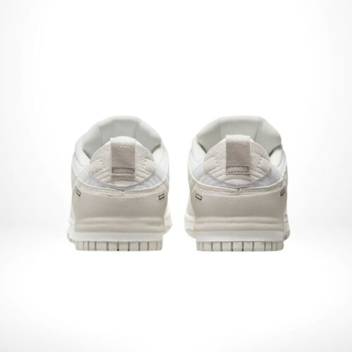 Rear view of the Air Nike Dunk Low