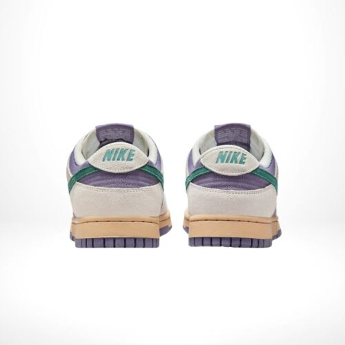 Rear view of the Air Nike Dunk Low