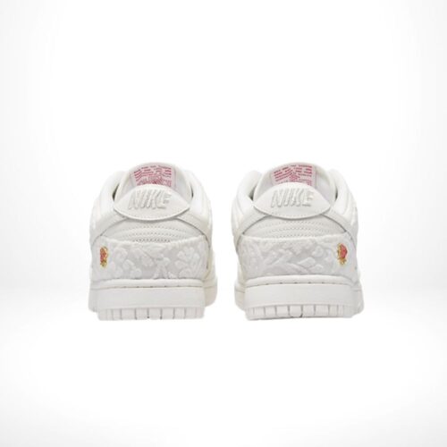 Rear view of the Air Nike Dunk Low