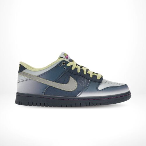 Side view of the Nike Dunk Low