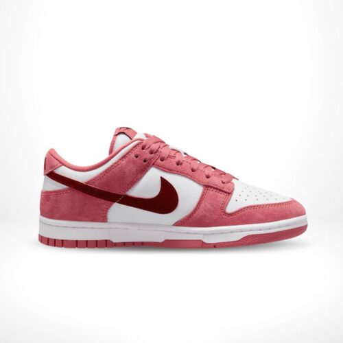 Side view of the Nike Dunk Low