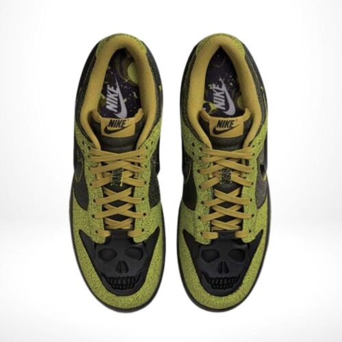 Top-down view of the Air Nike Dunk Low