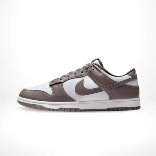 Medial side view of the Air Nike Dunk Low