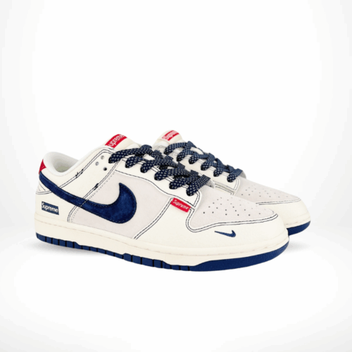 Alternative view of Nike SB Dunk Low X Supreme Beige Blue Smaill Hook Stars