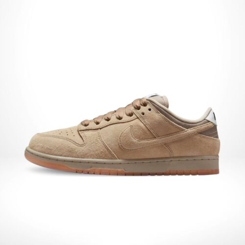 Medial side view of the Air Nike Dunk Low
