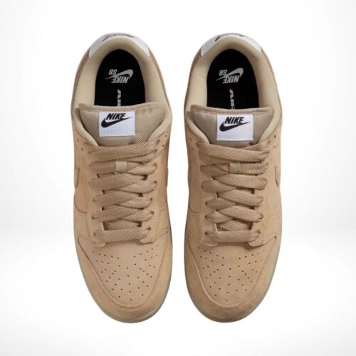 Top-down view of the Air Nike Dunk Low
