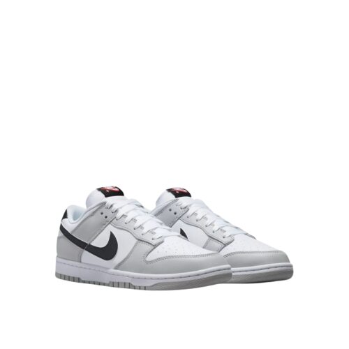 NIKE DUNK LOW SE LOTTERY GREY FOG LIGHT CRIMSON DR9654 001
