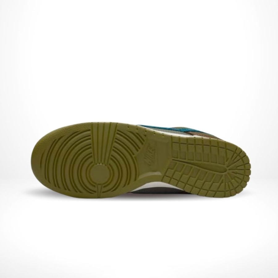 Bottom view of the Nike Dunk Low