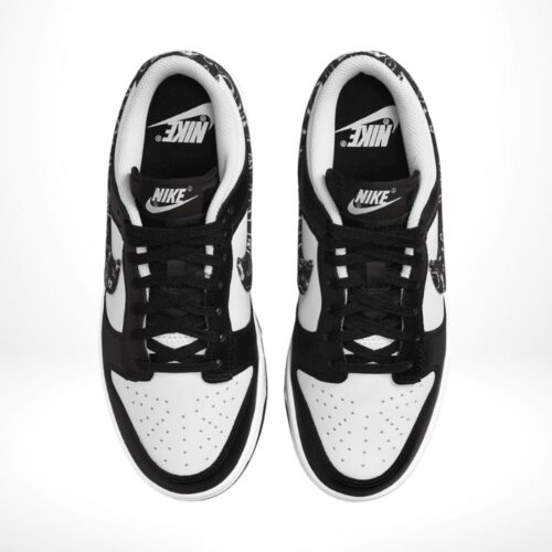 Top-down view of the Air Nike Dunk Low