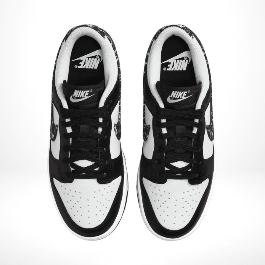 Top-down view of the Air Nike Dunk Low