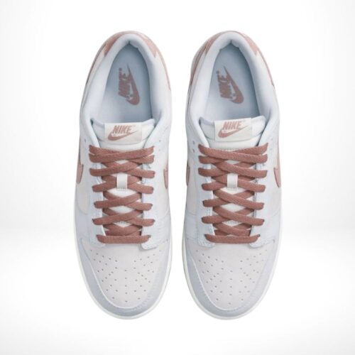 Top-down view of the Air Nike Dunk Low