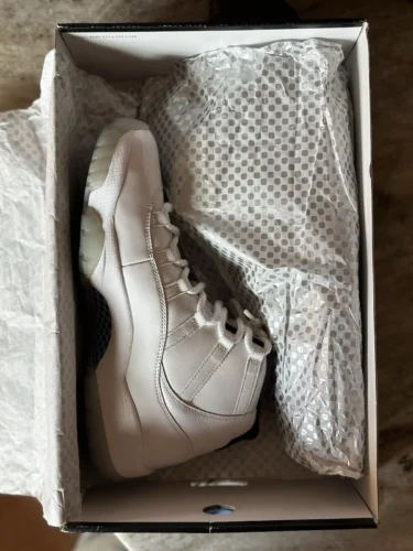 NIKE AIR JORDAN 11 RETRO LEGEND BLUE 2014 378037 117 photo review