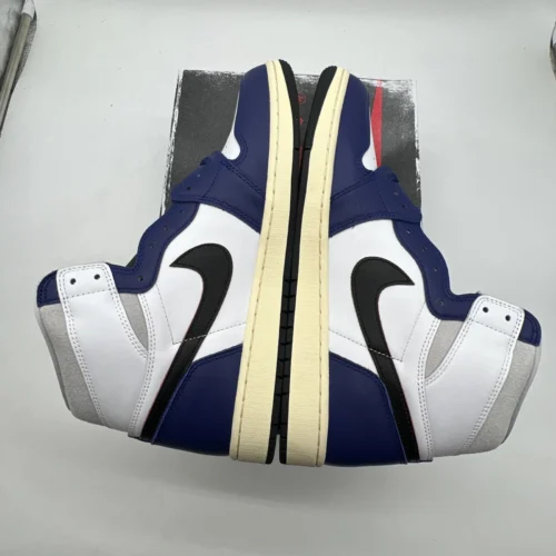 NIKE AIR JORDAN 1 HIGH OG ARRIVES IN WHITE DEEP ROYAL BLUE DZ5485 100 photo review