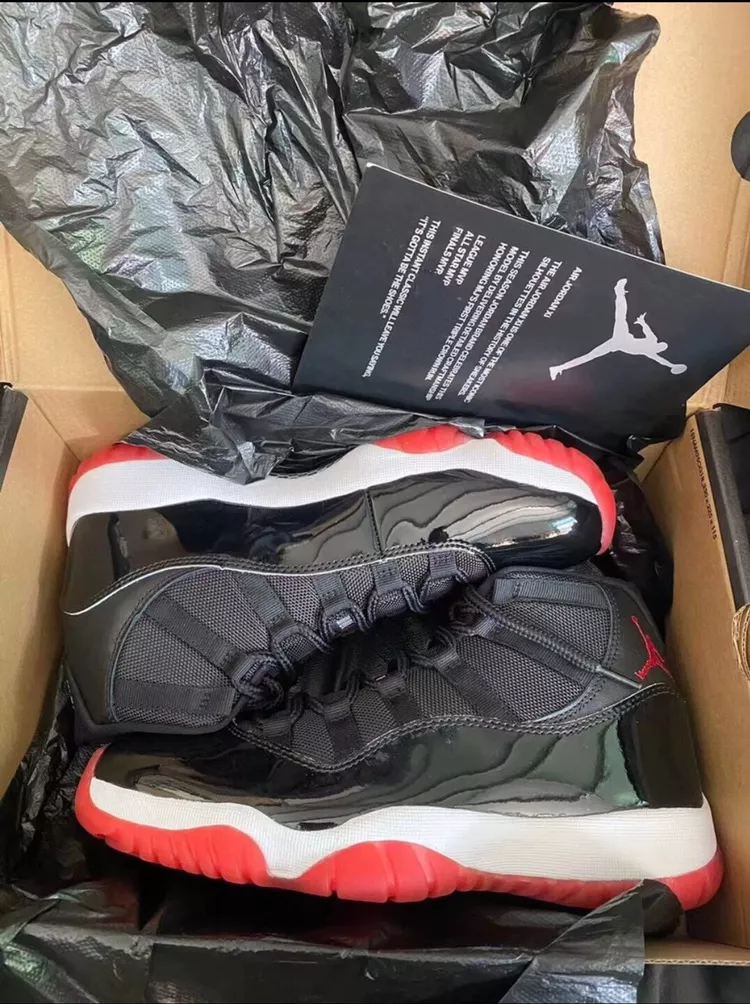NIKE AIR JORDAN 11 RETRO BRED 378037 061 photo review