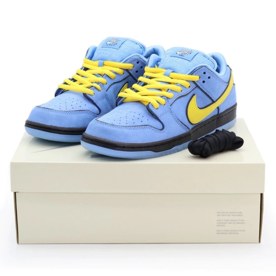 NIKE SB DUNK LOW X POWERPUFF GIRLS BUBBLES FZ8320 400 - Image 2