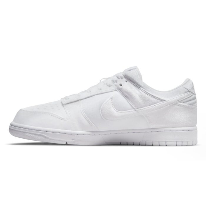 NIKE DUNK LOW DOVER STREET MARKET TRIPLE WHITE VELVET DH2686 100 - Image 3
