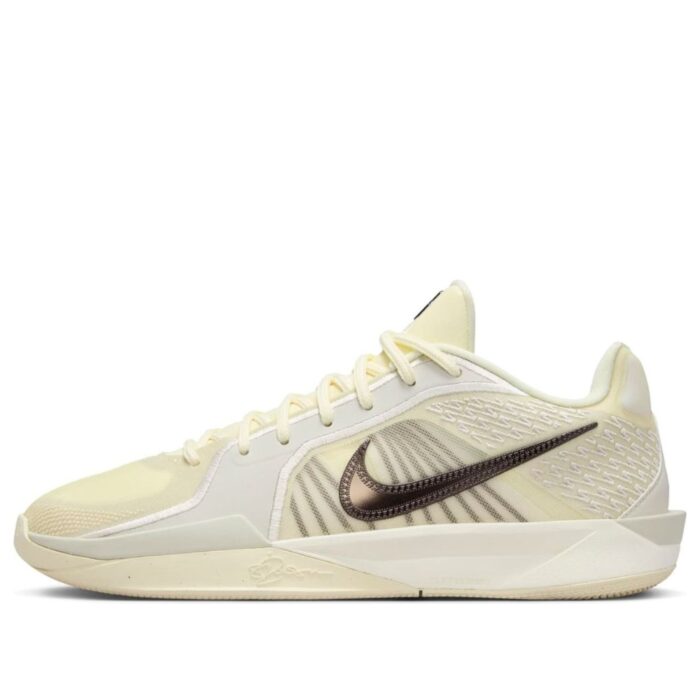 NIKE SABRINA 2 RELENTLESS COCONUT MILK LIGHT BONE SAIL BAROQUE BROWN FQ2174 102 - Image 3