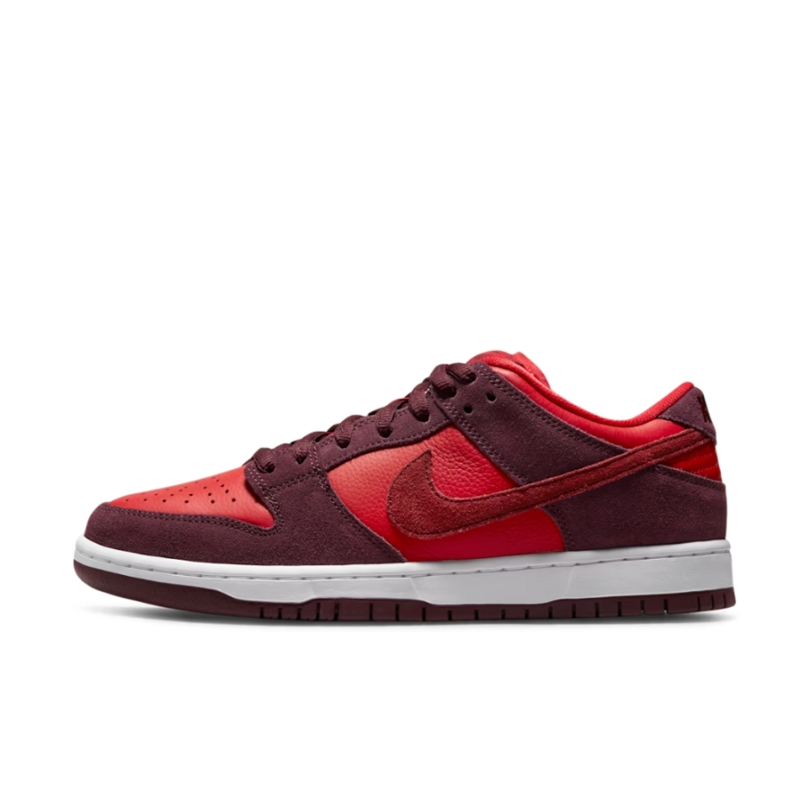 NIKE SB DUNK LOW CHERRY BURGUNDY CRUSH TEAM RED DM0807 600 - Image 3