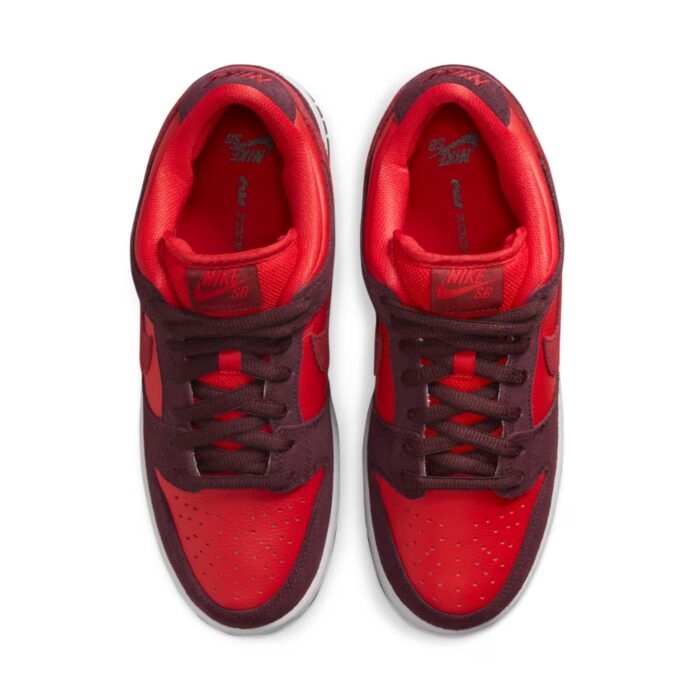NIKE SB DUNK LOW CHERRY BURGUNDY CRUSH TEAM RED DM0807 600 - Image 4