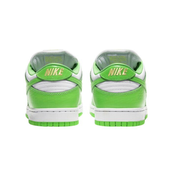 NIKE SB DUNK LOW X SUPREME WHITE GREEN DH3228 101 - Image 5