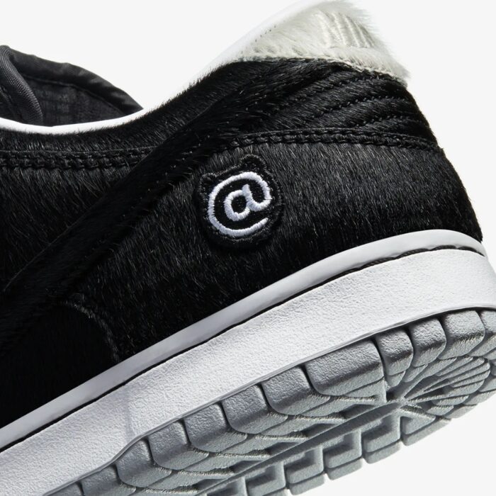 NIKE SB DUNK LOW MEDICOM TOY 2020 BLACK WHITE CZ5127 001 - Image 7
