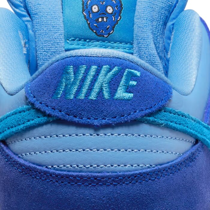 NIKE SB DUNK LOW BLUE RASPBERRY WHITE DM0807 400 - Image 7