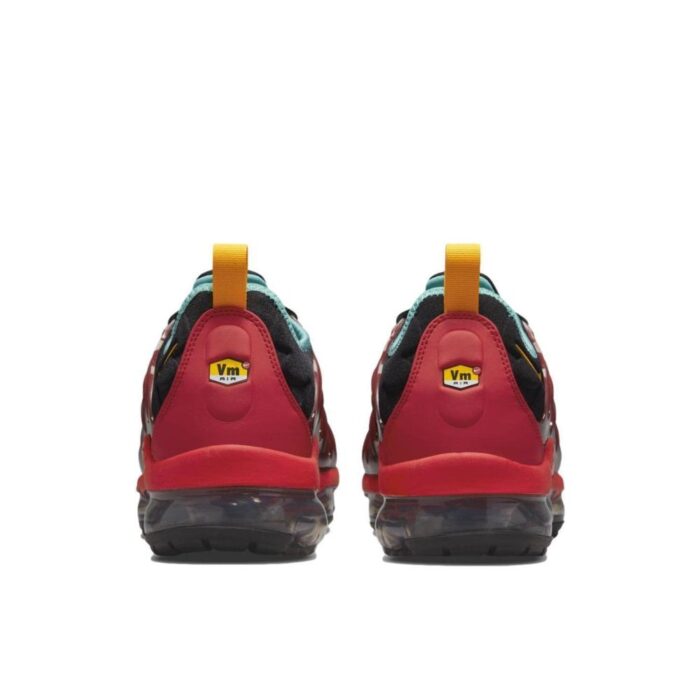 NIKE AIR VAPORMAX PLUS UNIVERSITY RED DX1795 001 - Image 5