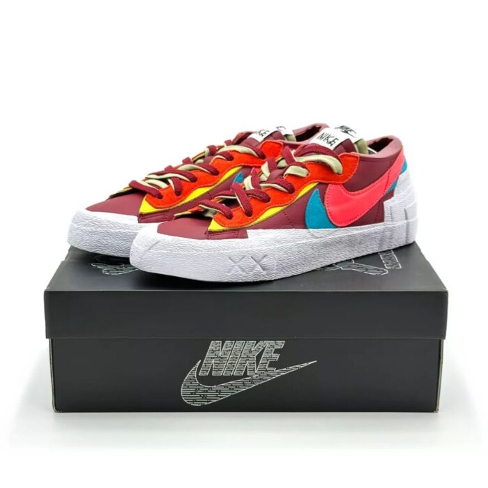 NIKE SACAI X KAWS X BLAZER LOW TEAM RED DM7901 600 - Image 4