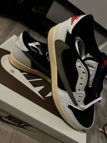 Click to view full screen NIKE AIR JORDAN 1 LOW X TRAVIS SCOTT OLIVE DZ4137 106 photo review