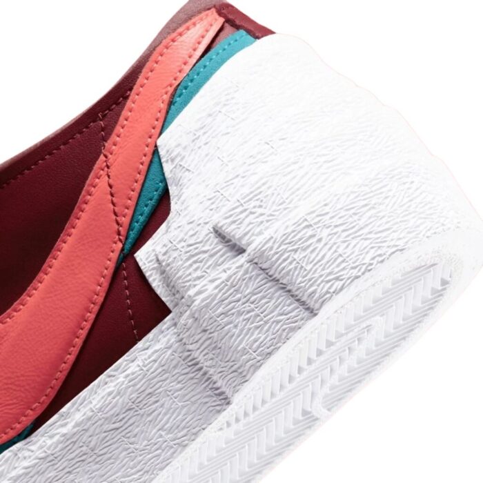 NIKE SACAI X KAWS X BLAZER LOW TEAM RED DM7901 600 - Image 9