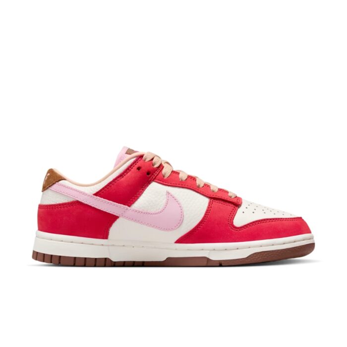 NIKE DUNK LOW BACON SPORT RED SHEEN SAIL MEDIUM BROWN FB7910 600 - Image 2