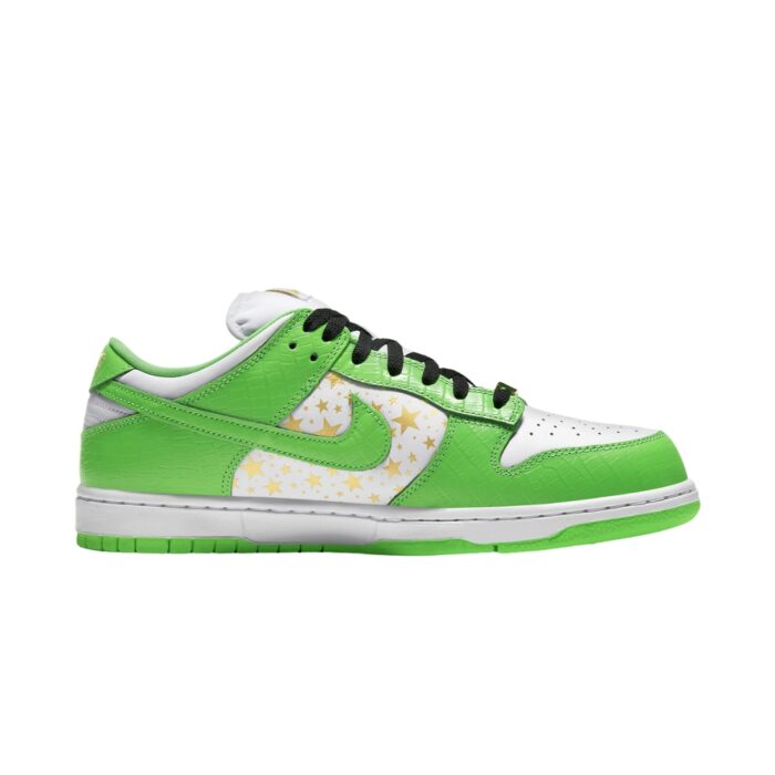 NIKE SB DUNK LOW X SUPREME WHITE GREEN DH3228 101 - Image 2