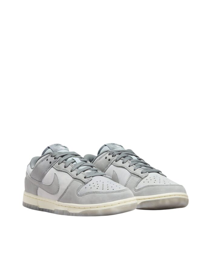 NIKE DUNK LOW COOL GREY FOOTBALL GREY COCONUT MILK FV1167 001
