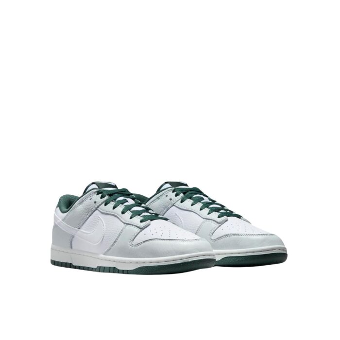 NIKE DUNK LOWS VINTAGE GREEN PHOTON DUST HF2874 001