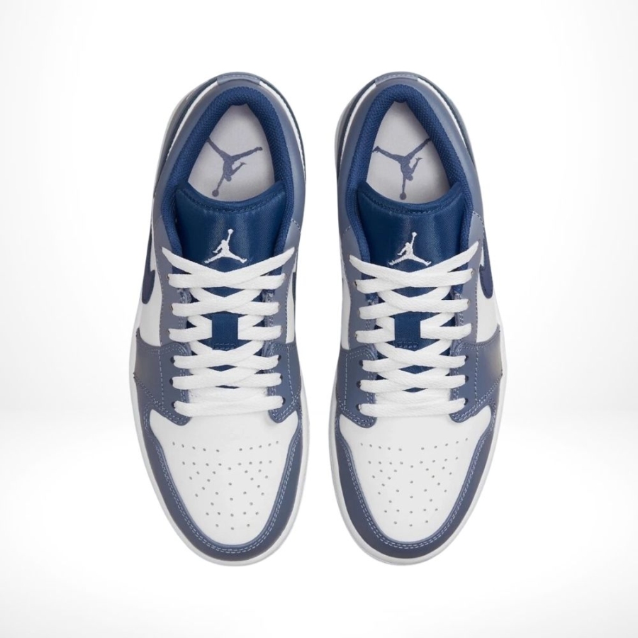Top-down view of the Air Jordan 1