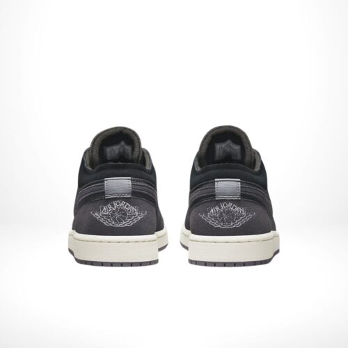 Rear view of the Air Jordan 1