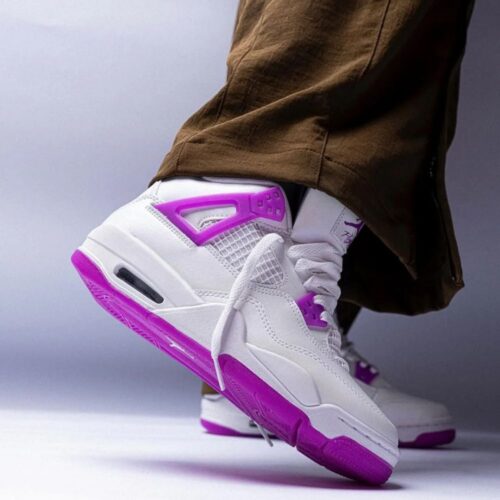 On-foot of the Air Jordan 4