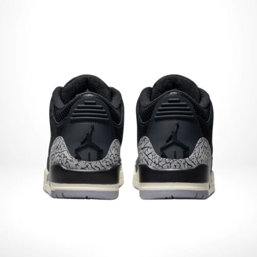 Rear view of the Air Jordan 3