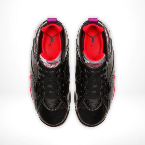 Top-down view of the Air Jordan 7