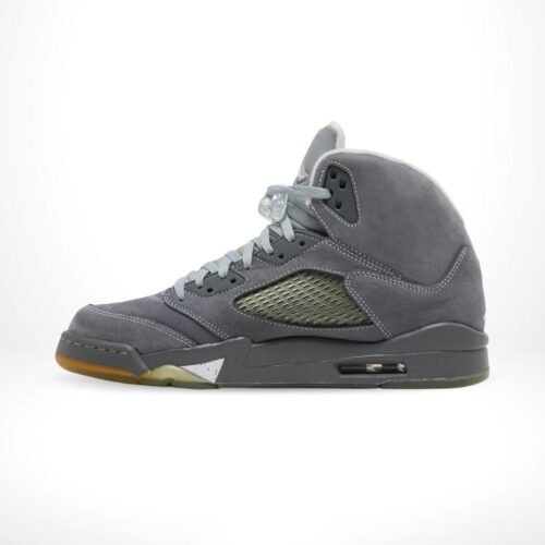 Medial side view of the Air Jordan 5